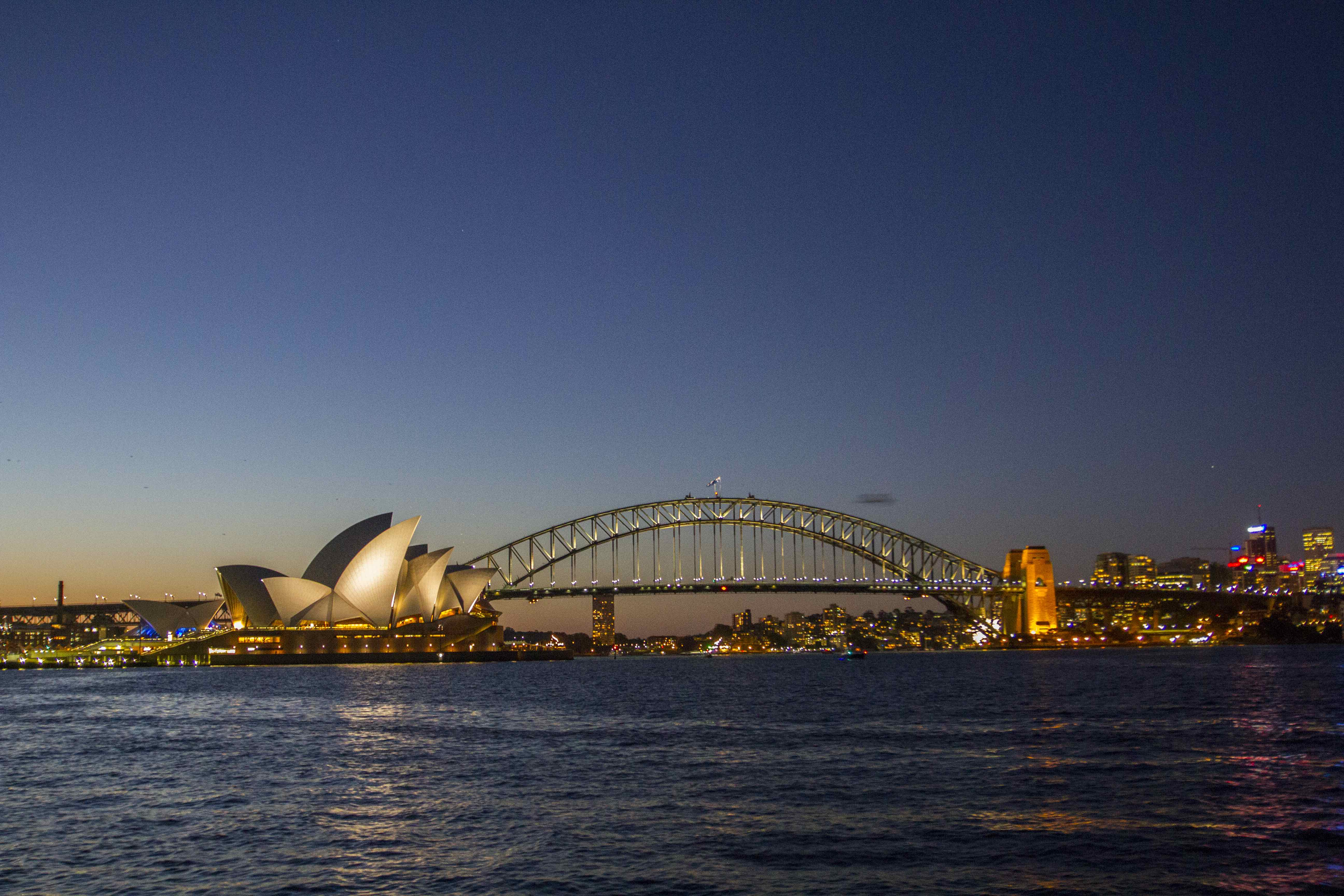 Sydney-Opera-and-Harbour-Bridge-1