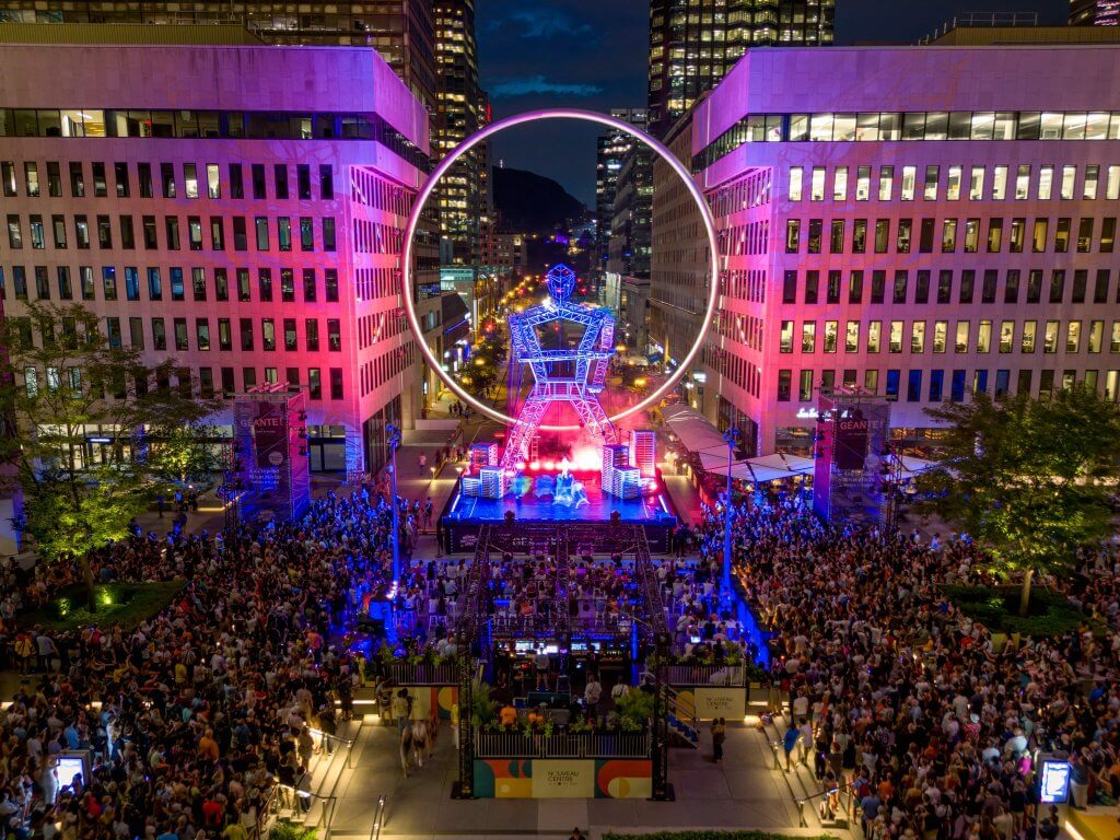 MONTRÉAL COMPLÈTEMENT CIRQUE 1